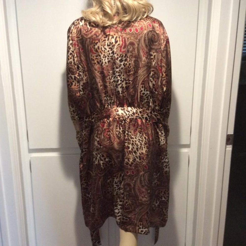 Morgan Taylor Intimates 2X Satiny Kimono robe NWOT - Picture 4 of 7